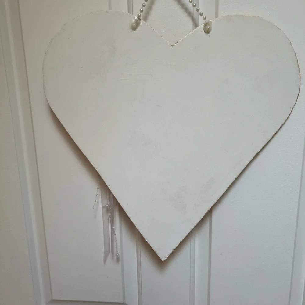 Elegant Pink Heart Wreath with Red Floral Design